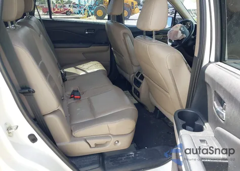 2017 Honda Pilot Touring из США, поврежденный, VIN 5FNYF6H91HB098315